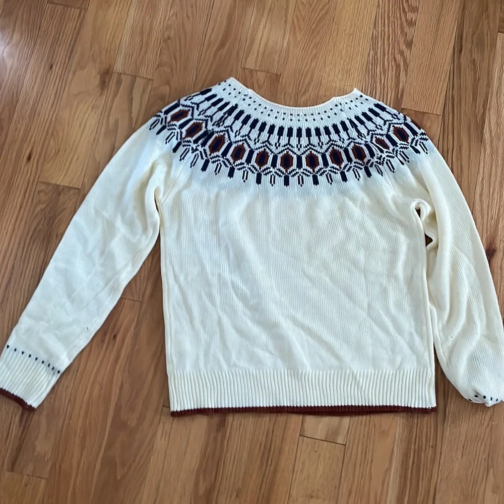 Light weight sweater - Picture 2 of 2